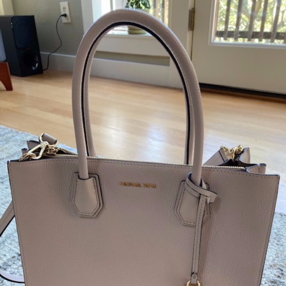 Michael Kors Selma Medium Top Zip Satchel Bag